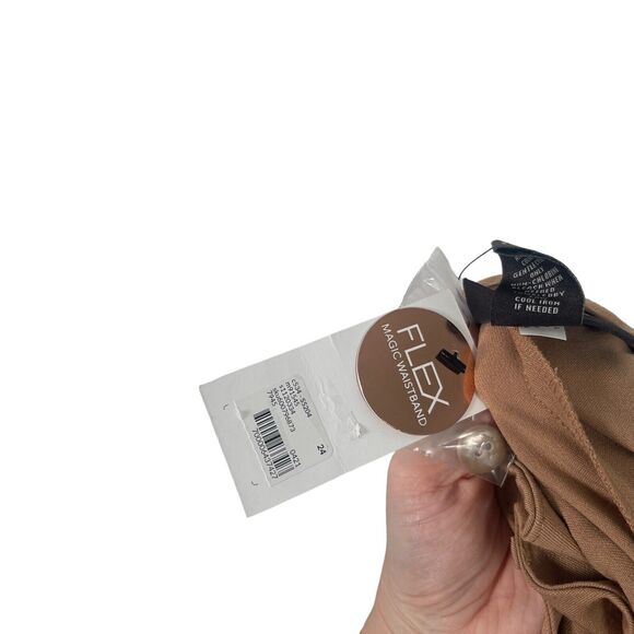 Lane Bryant Perfect Drape Shorts Paperbag Tie Waist Mid Rise Khaki NWT Womens 24 - Picture 8 of 9